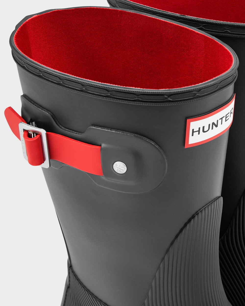 Women Hunter Original Flat Heel Calendar Sole | Short Rain Boots Black/Red | NZ-38107-FJEP